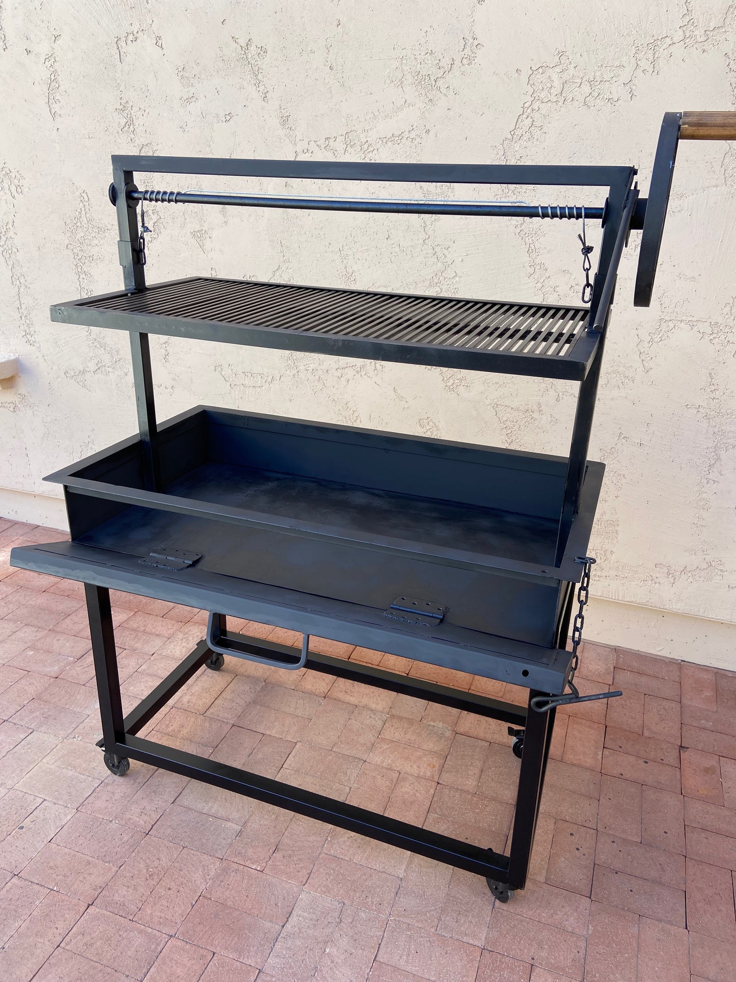 Santa Maria Grill w/ Square Grill Grate 44" x 24"