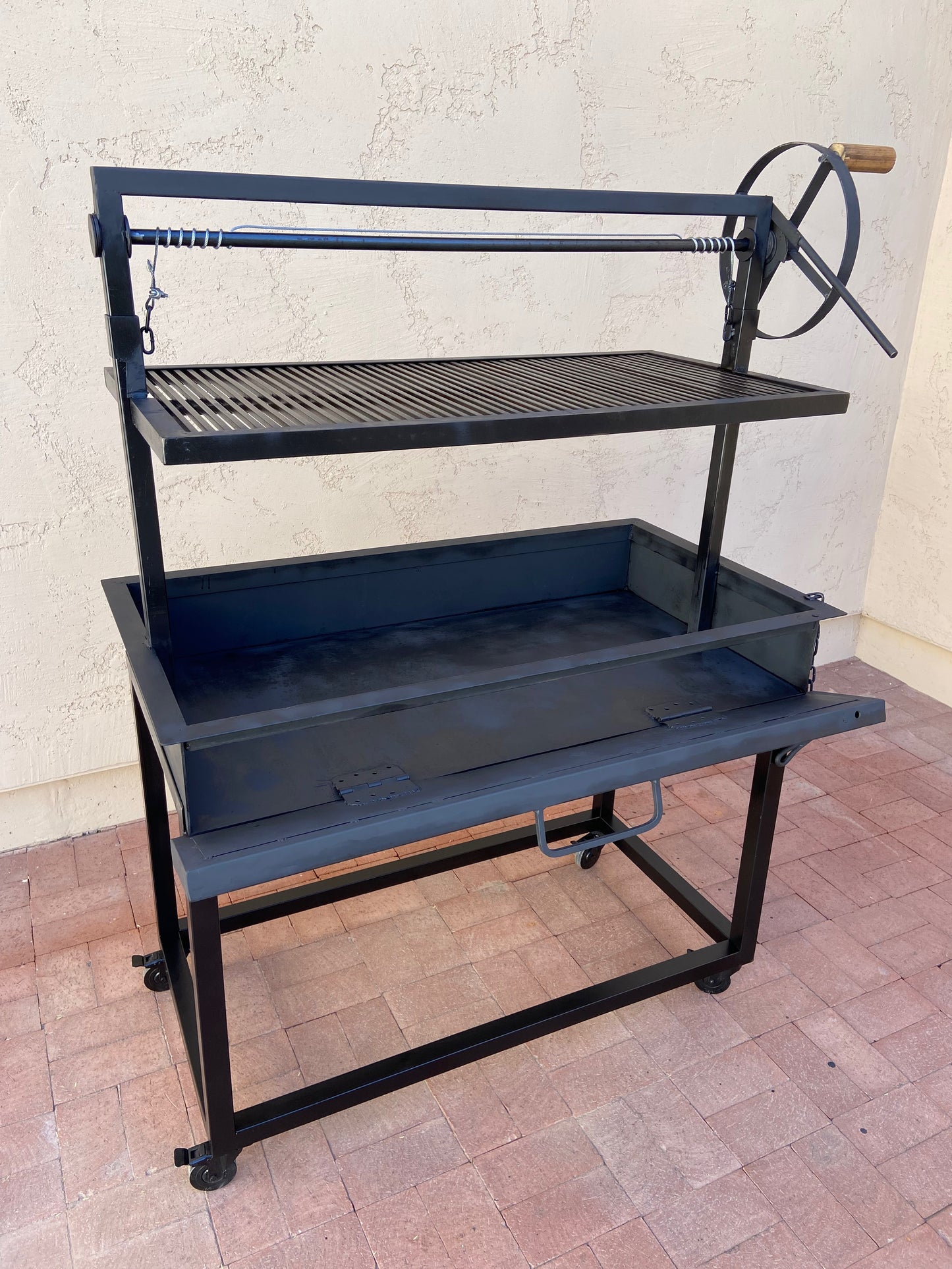 Santa Maria Grill w/ Square Grill Grate 44" x 24"